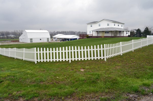 Amish Farm Auction - 7 Bedroom 2 Bathroom Home